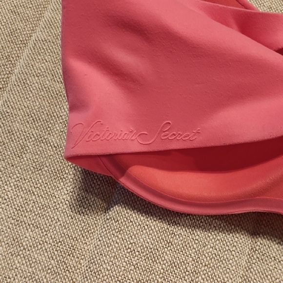 Victoria's Secret 32DD Lined Demi Bra - Picture 3 of 6